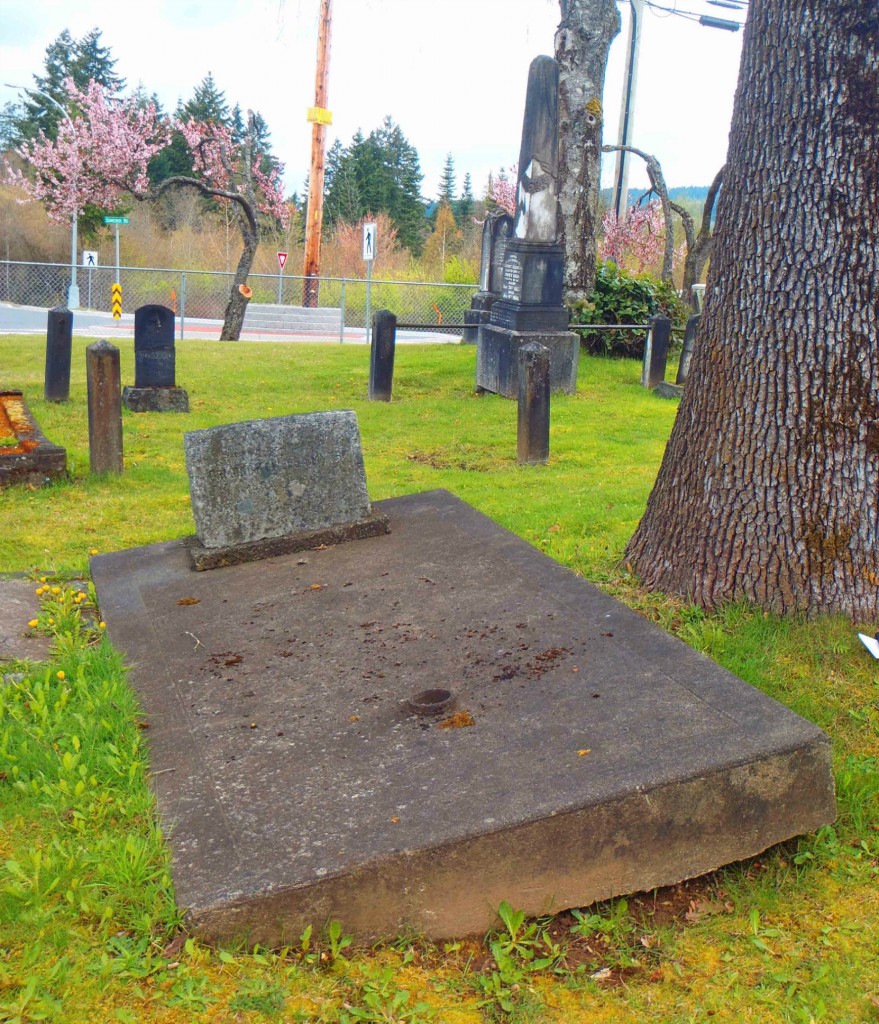 Ormond Towers Smythe grave, Mountain View Cemetery, North Cowichan, B.C.