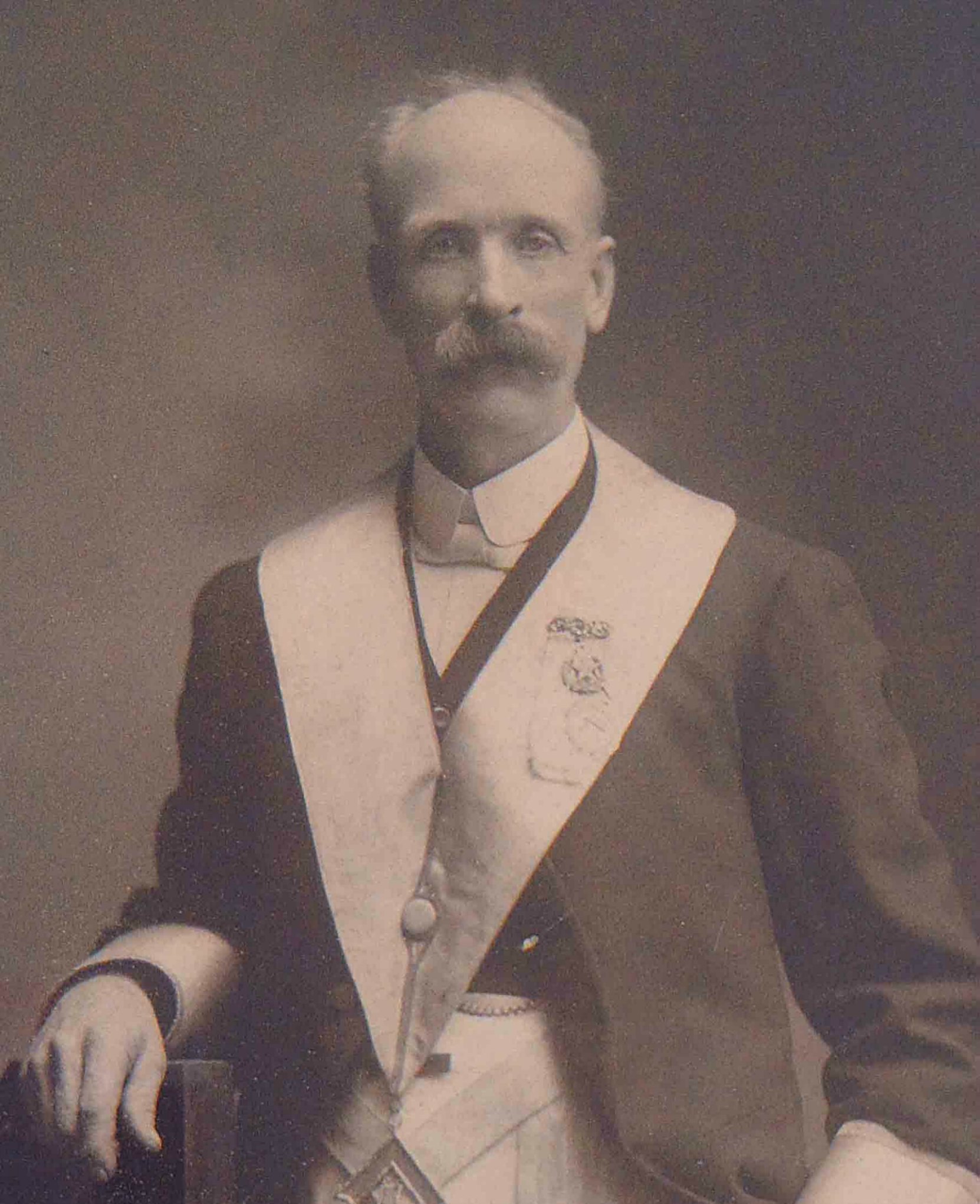 Samuel Robinson, Worshipful Master of Temple Lodge, No.33 in 1902