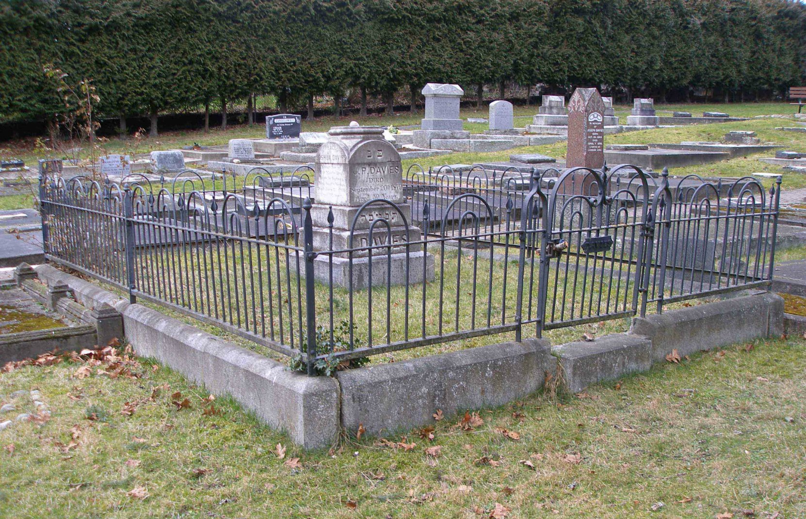 The grave of Judah Philip Davies and Joshua Philip Davies (1846-1903), Victoria Jewish Cemetery