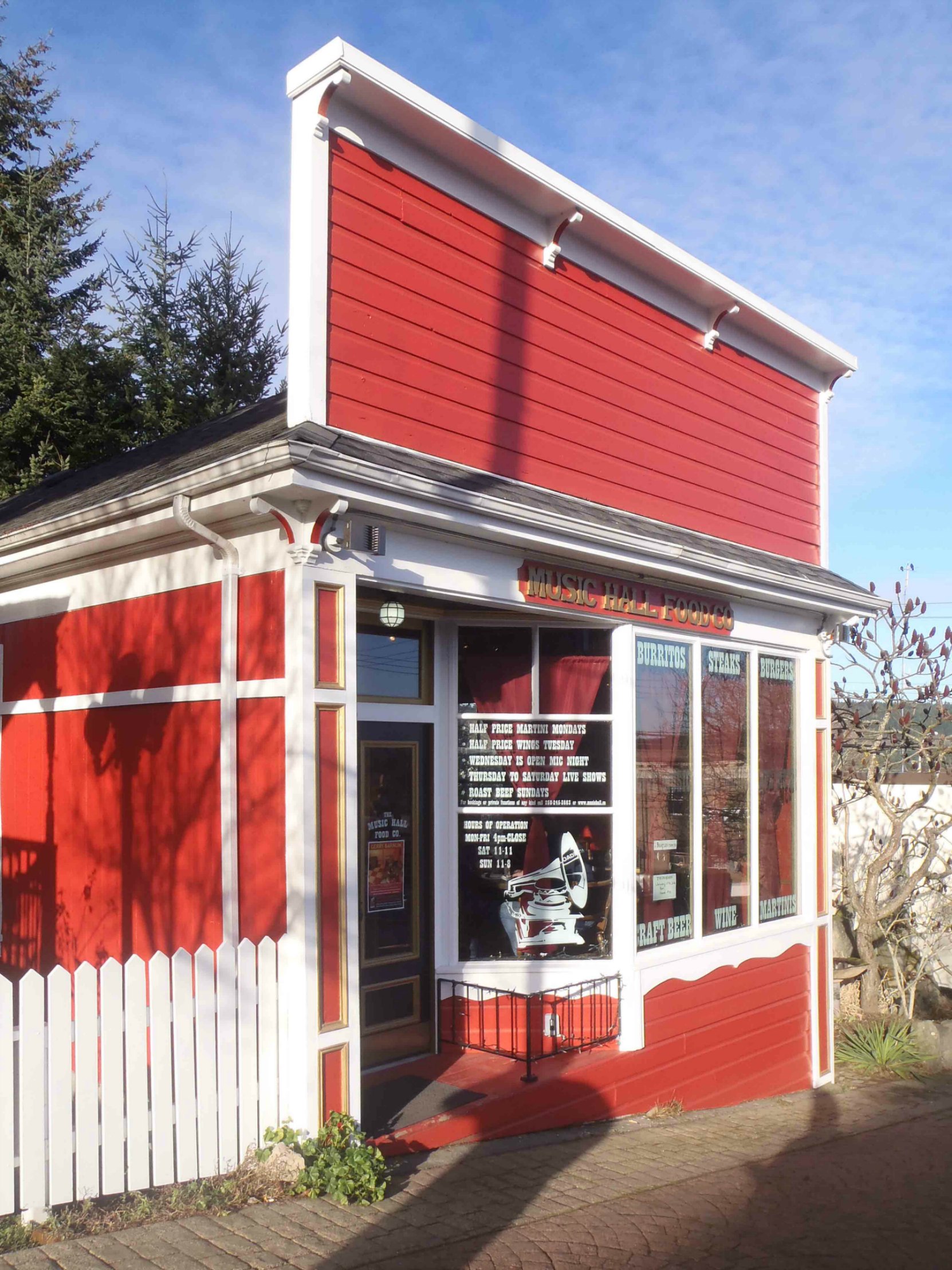 18 Roberts Street, Ladysmith, B.C. This building is now a coffee shop but it was originally the business office of John Stewart, a Past Master of St. John's Lodge, No. 21