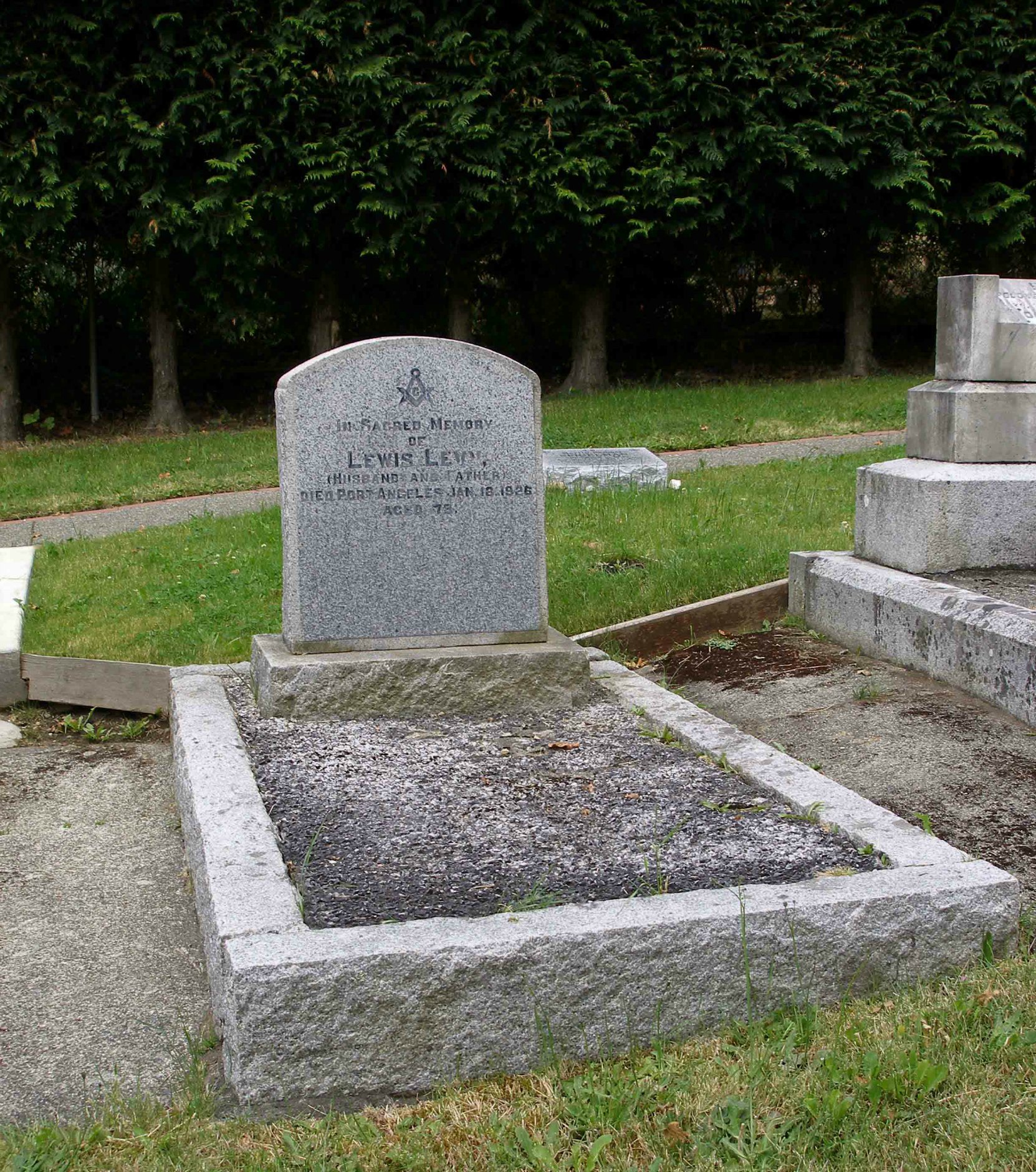 Lewis Levy grave, Victoria Jewish Cemetery, Victoria, B.C.
