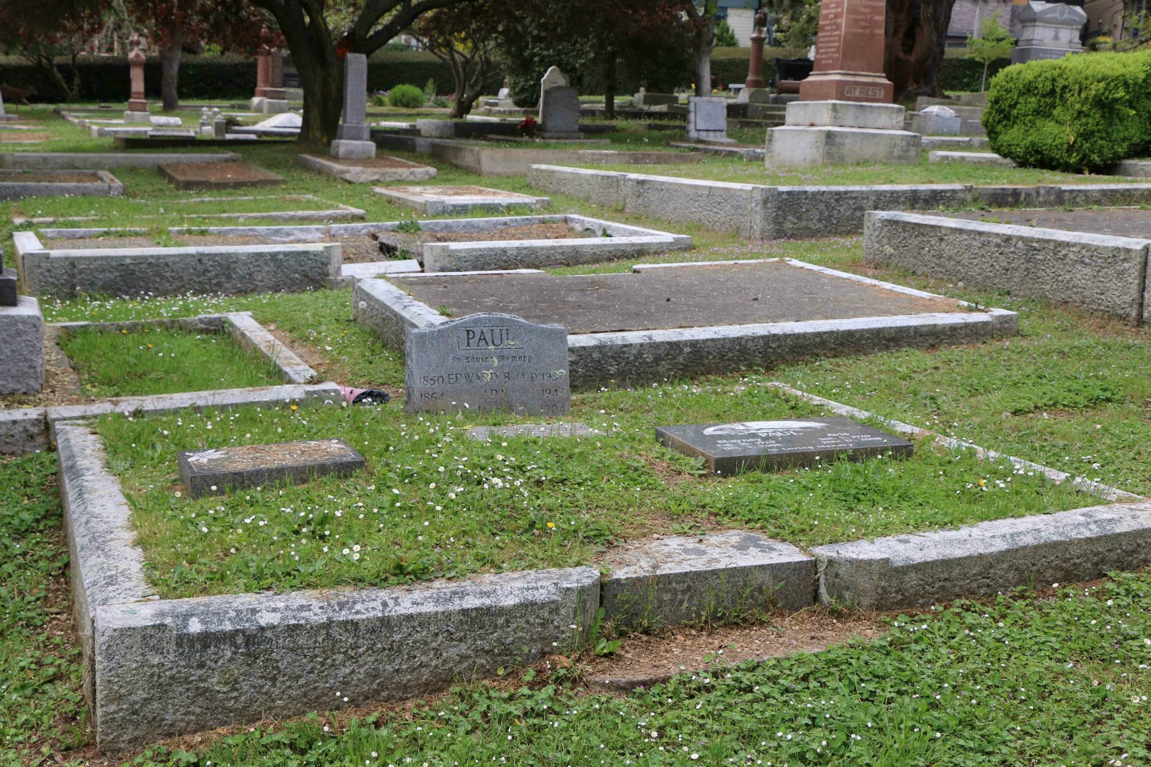 Edward Burness Paul family grave, Ross Bay Cemetery, Victoria, B.C,