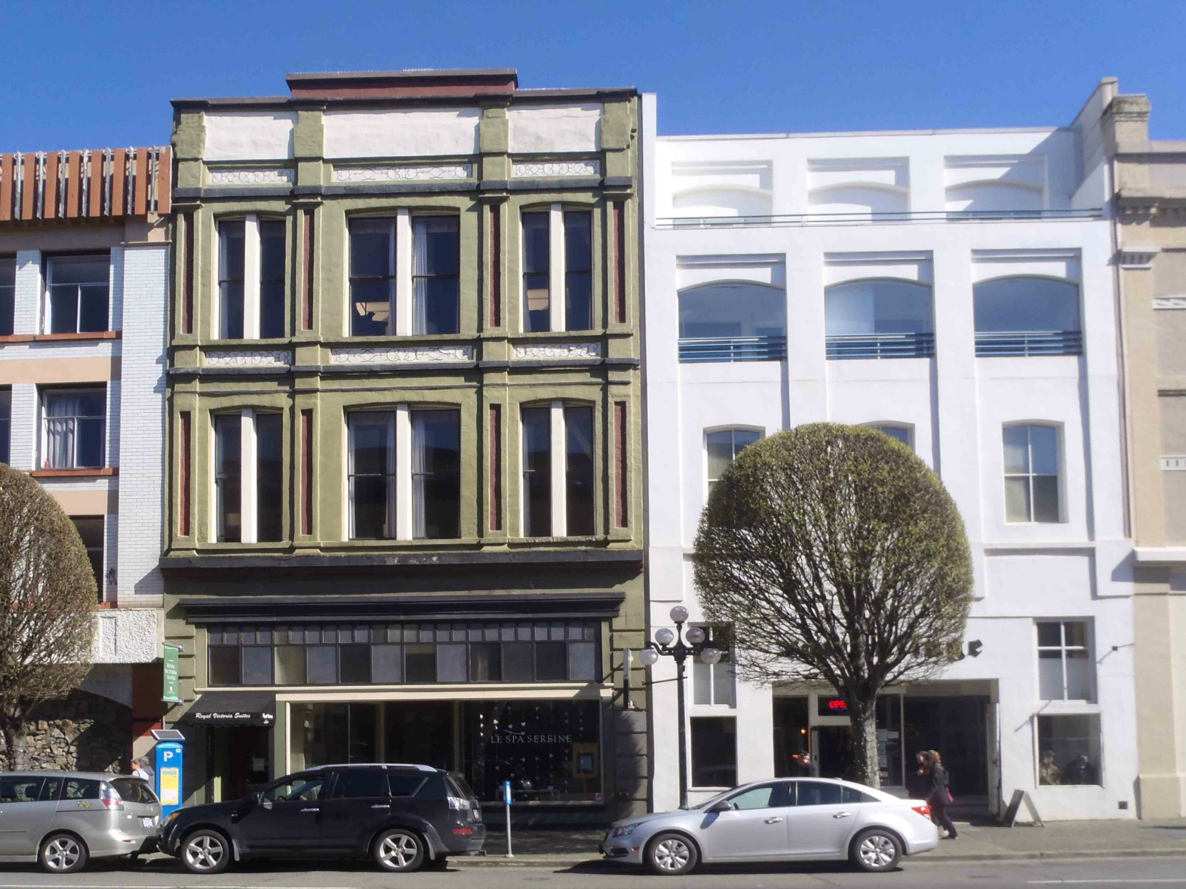 1407 and 1411 Government Street, Victoria, B.C. 1407 Government Street was built in 1889 by the Brackman-Ker Milling Company, which was owned by David Russell Ker, a member of Victoria-Columbia Lodge No. 1 (photo: Temple Lodge No. 33 Historian)