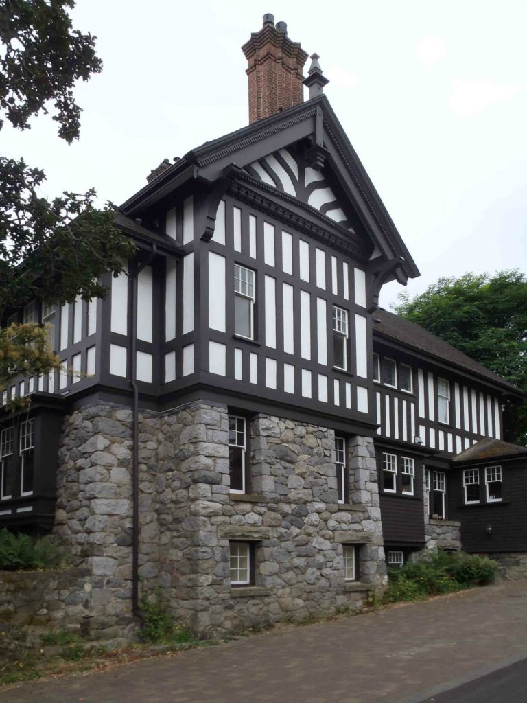 1770 Rockland Avenue, Victoria, B.C. was designed and built in 1905 by architect Samuel Maclure for Biggerstaff Wilson, a member of Victoria-Columbia Lodge No.1