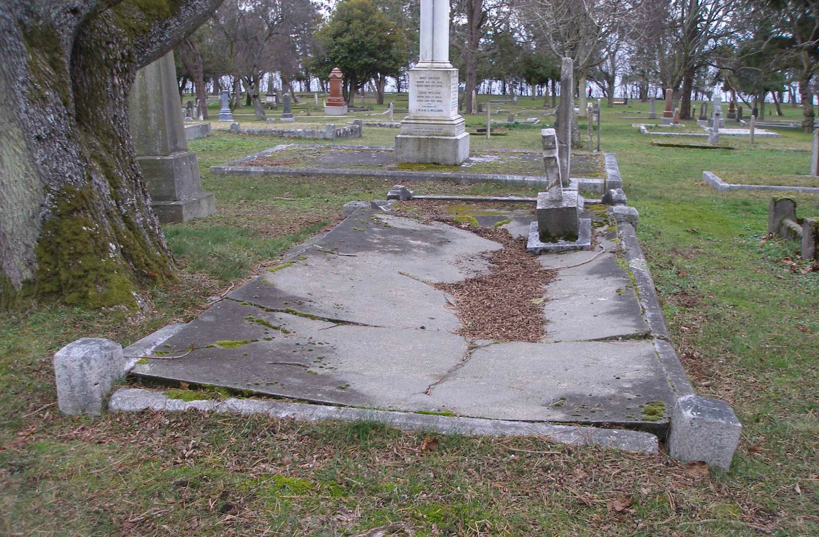 Thomas Earle grave, Ross Bay Cemetery, Victoria, B.C.