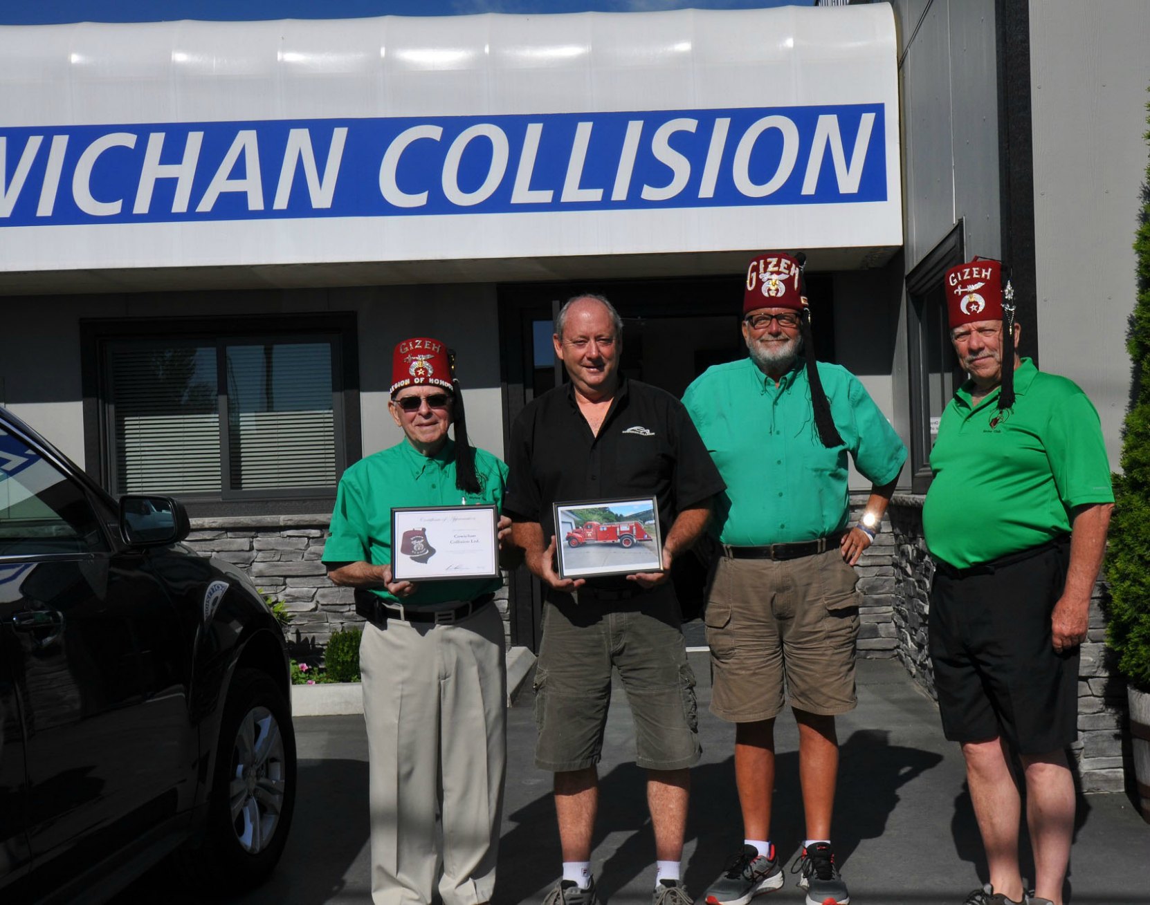 Cowichan valley Shrine Club members Brian Nicol, Tom Mitchell and Pat Ffyfe present Certificate of Appreciation to Ron Mellson, owner of Cowichan Collision, Duncan, B.C. on 26 July 2017 (photo by Cowichan Valley Shrine Club)