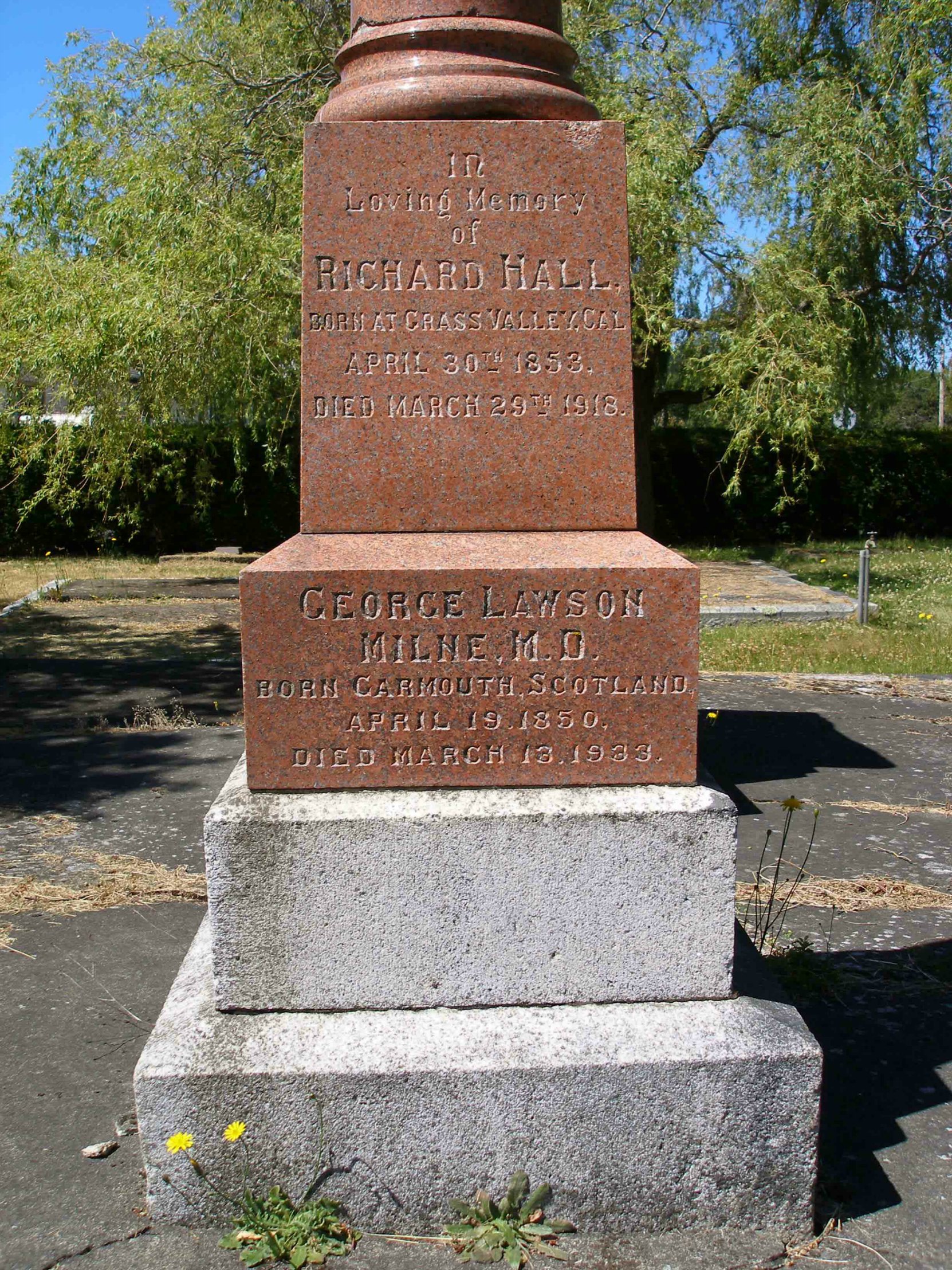 Dr. George Lawson Milne grave inscription, Ross Bay Cemetery, Victoria, B.C. (photo by Temple Lodge No.33 Historian)