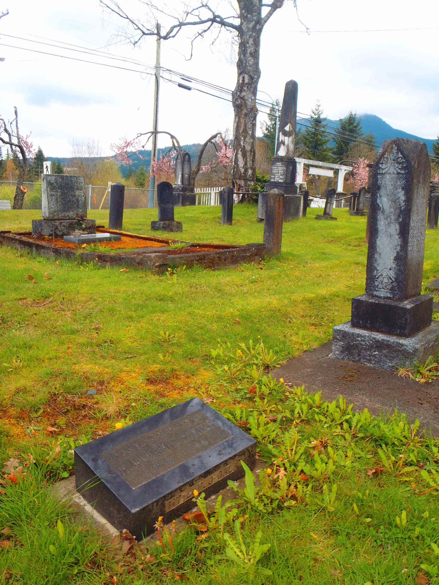 William Kier grave, Mountain View Cemetery, North Cowichan (photo by Temple Lodge No. 33 Historian)