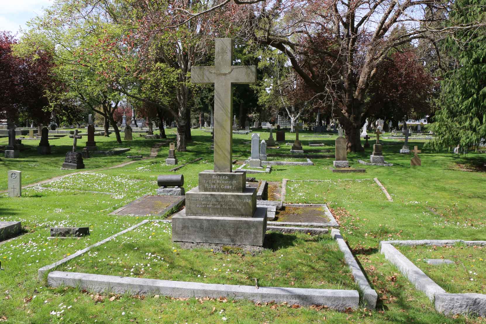 Henry Croft grave, Ross Bay Cemetery, Victoria, B.C. (photo by Temple Lodge No. 33 Historian)