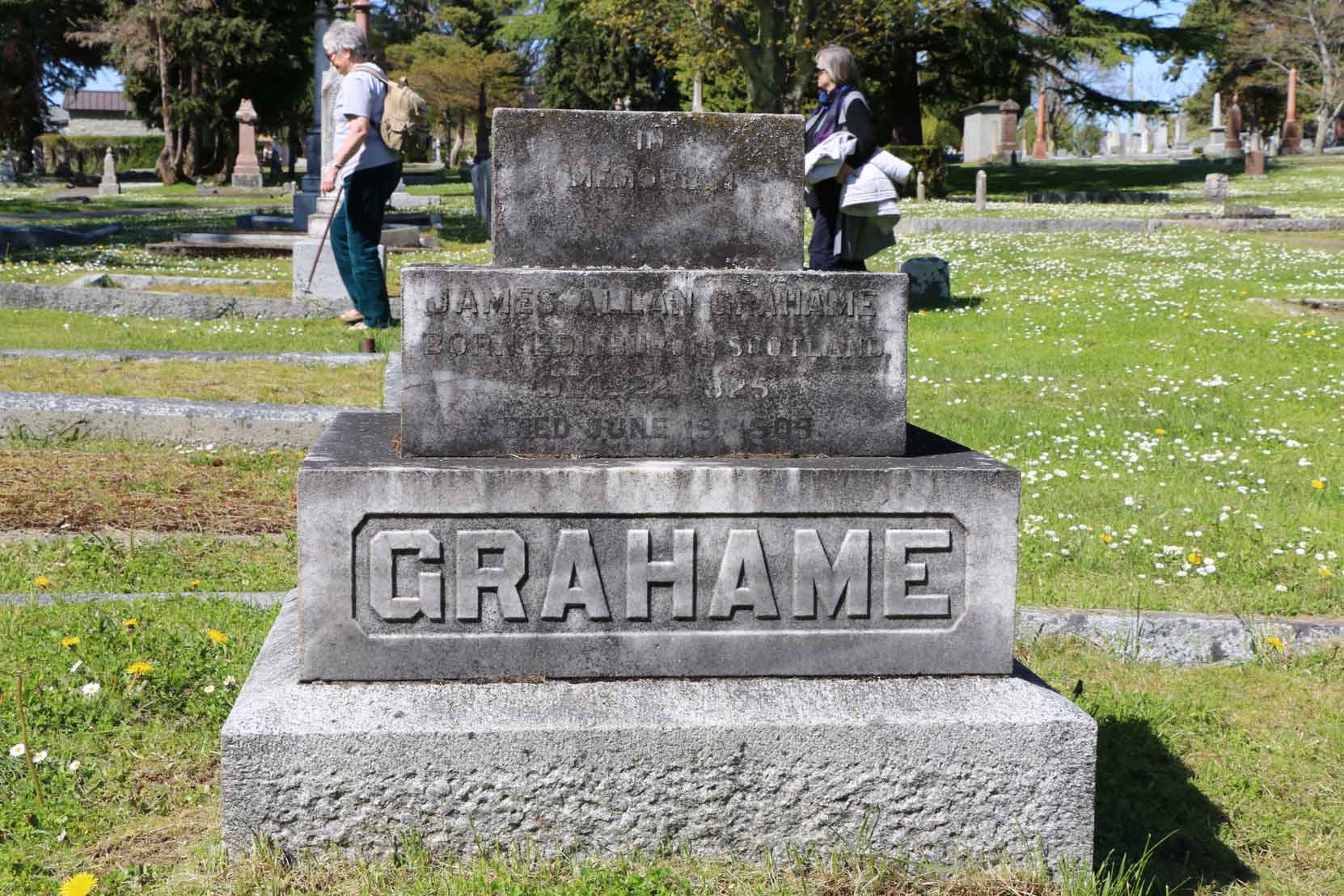 James Allan Grahame grave inscription, Ross Bay Cemetery, Victoria, B.C. (photo by Temple Lodge No. 33 Historian)