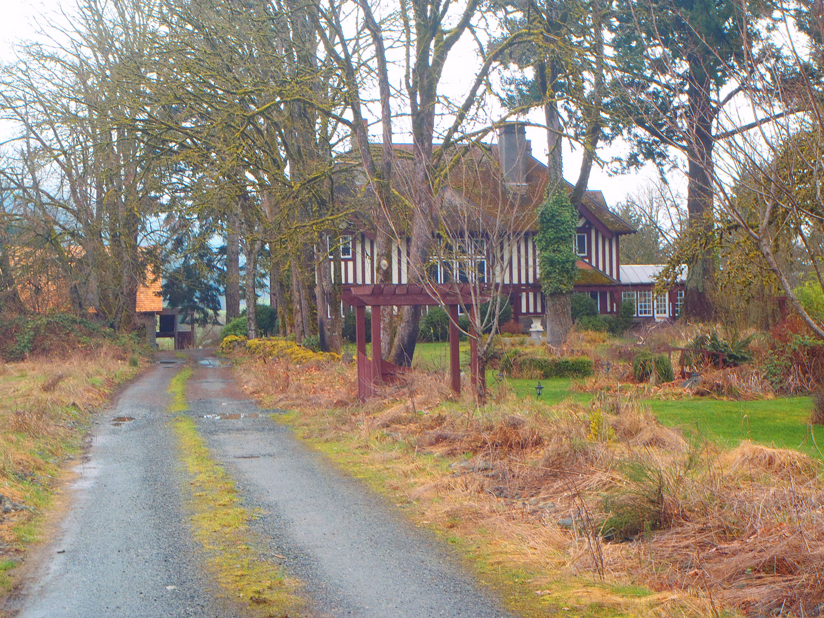 The Grange, 3443 Drinkwater Raod, North Cowichan. Built in 1911 by architect Samuel Maclure for Sir Clive Phillips-Wolley (photo by Temple Lodge No. 33 Historian)