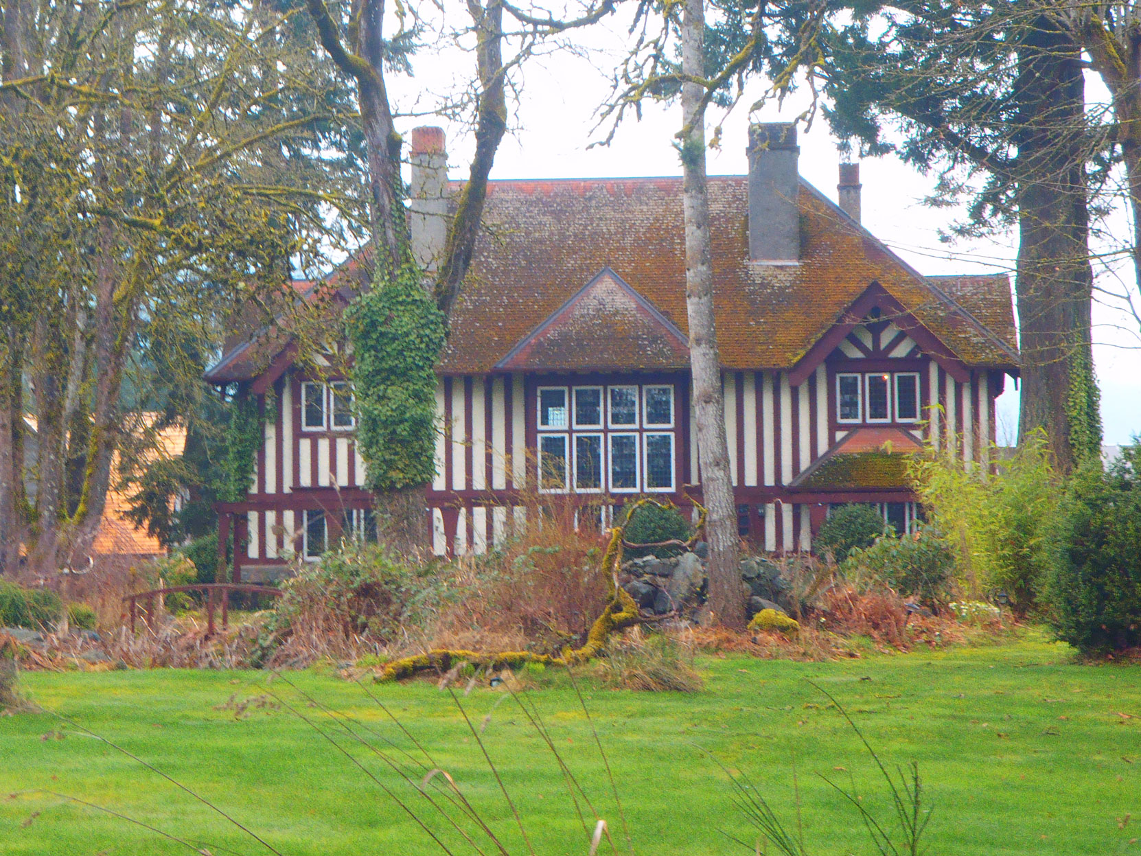 The Grange, 3443 Drinkwater Raod, North Cowichan. Built in 1911 by architect Samuel Maclure for Sir Clive Phillips-Wolley (photo by Temple Lodge No. 33 Historian)