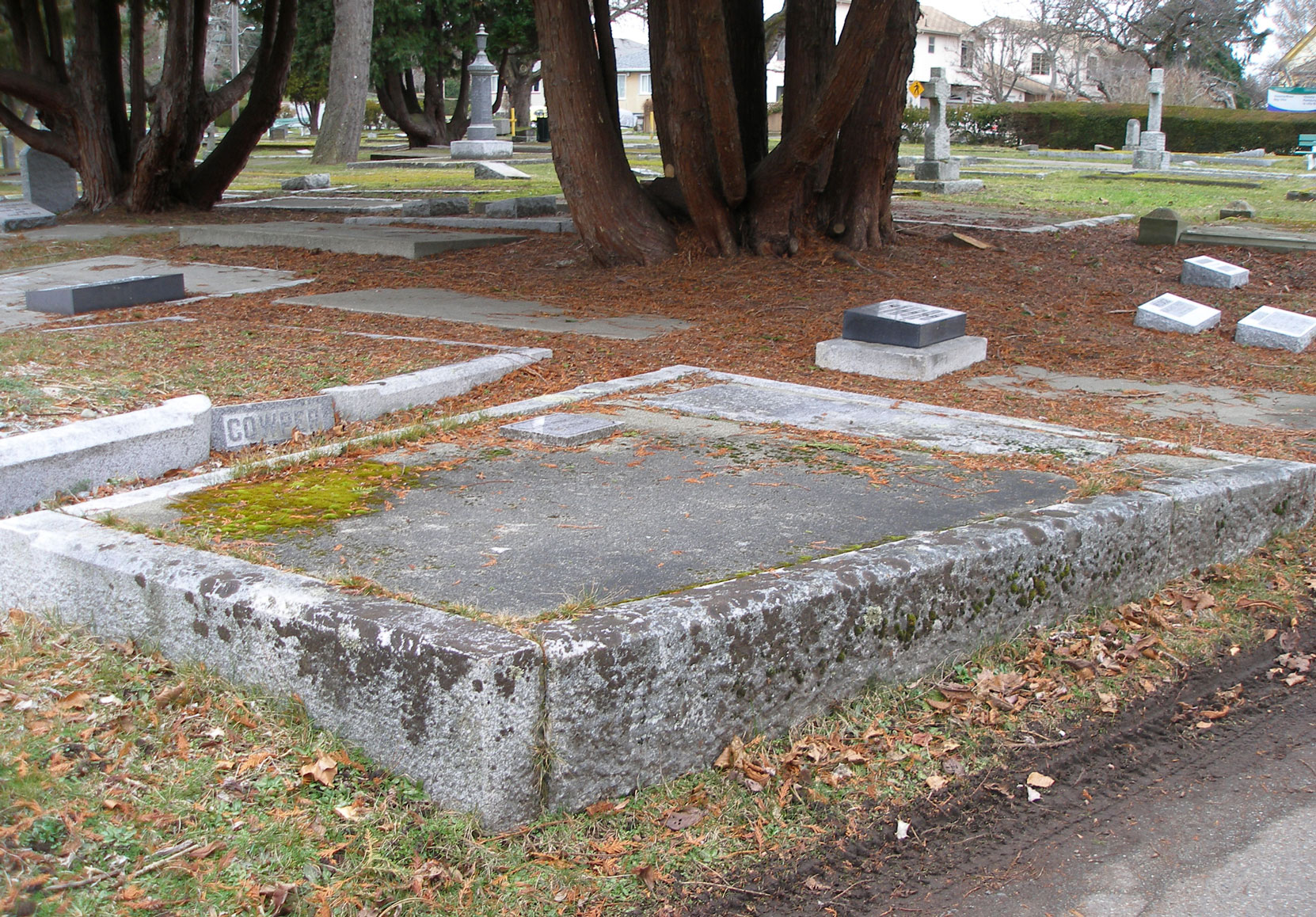 Clement Edwin Renouf grave, Ross Bay Cemetery, Victoria, B.C. (photo by Temple Lodge No. 33 Historian)