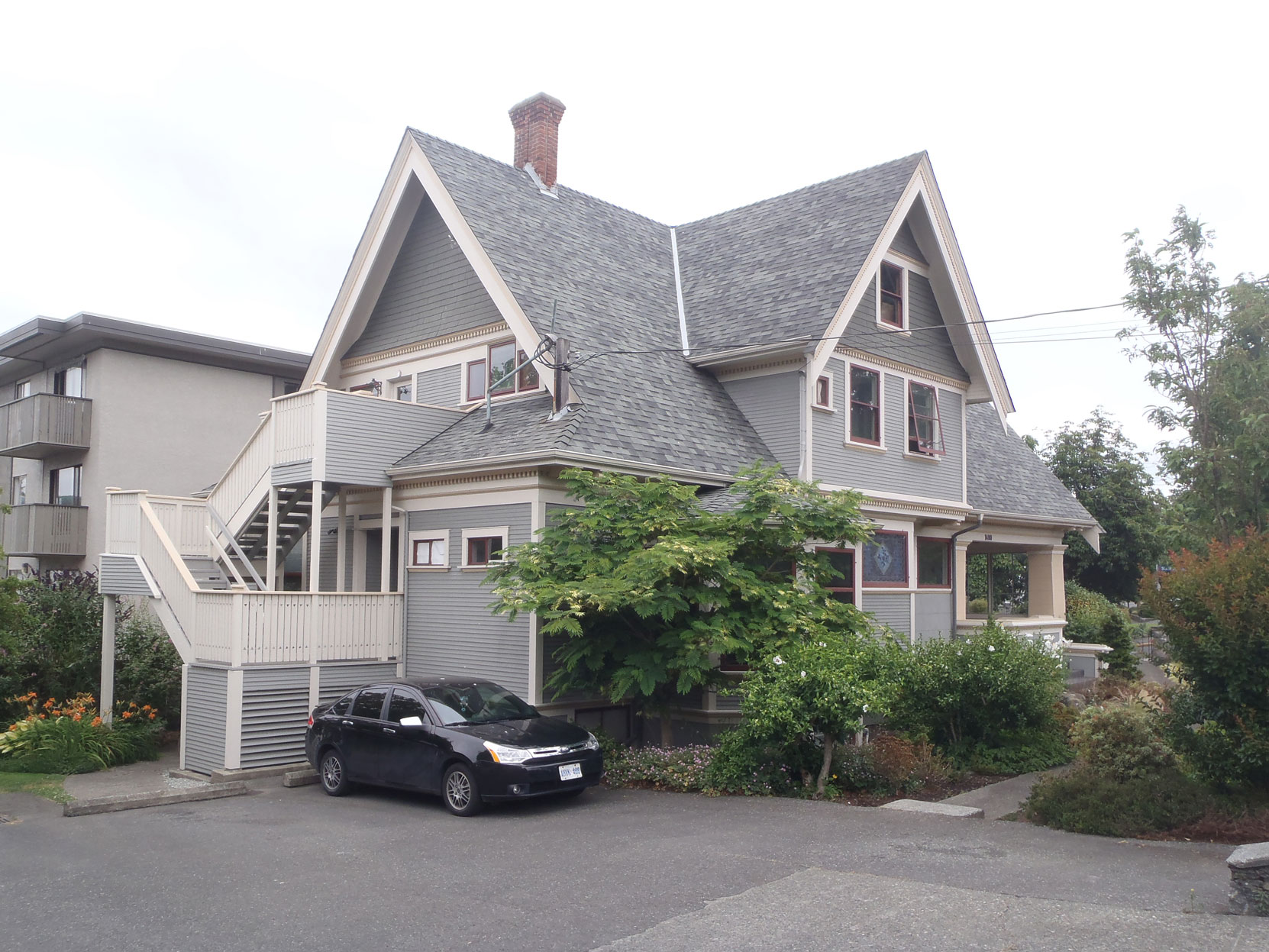 1402 Stadacona Avenue, built for in 1907 by designed/builder David H. Bale as his personal residence. (photo: Temple Lodge No. 33 Historian)