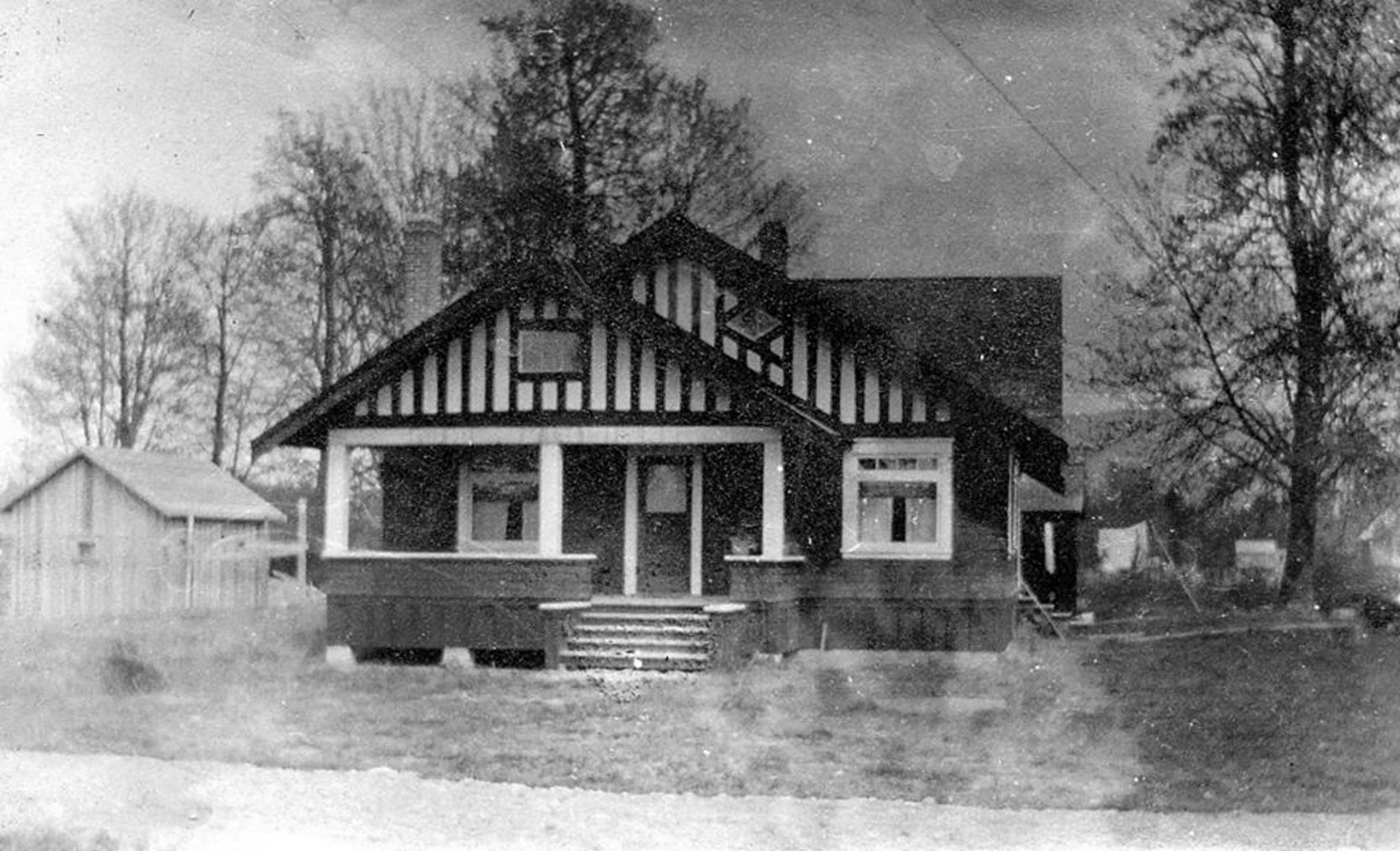 Ormond Towers Snythe house, York Road, circa 1930 (photo courtesy of Larry Kier. Private collection, used with permission)