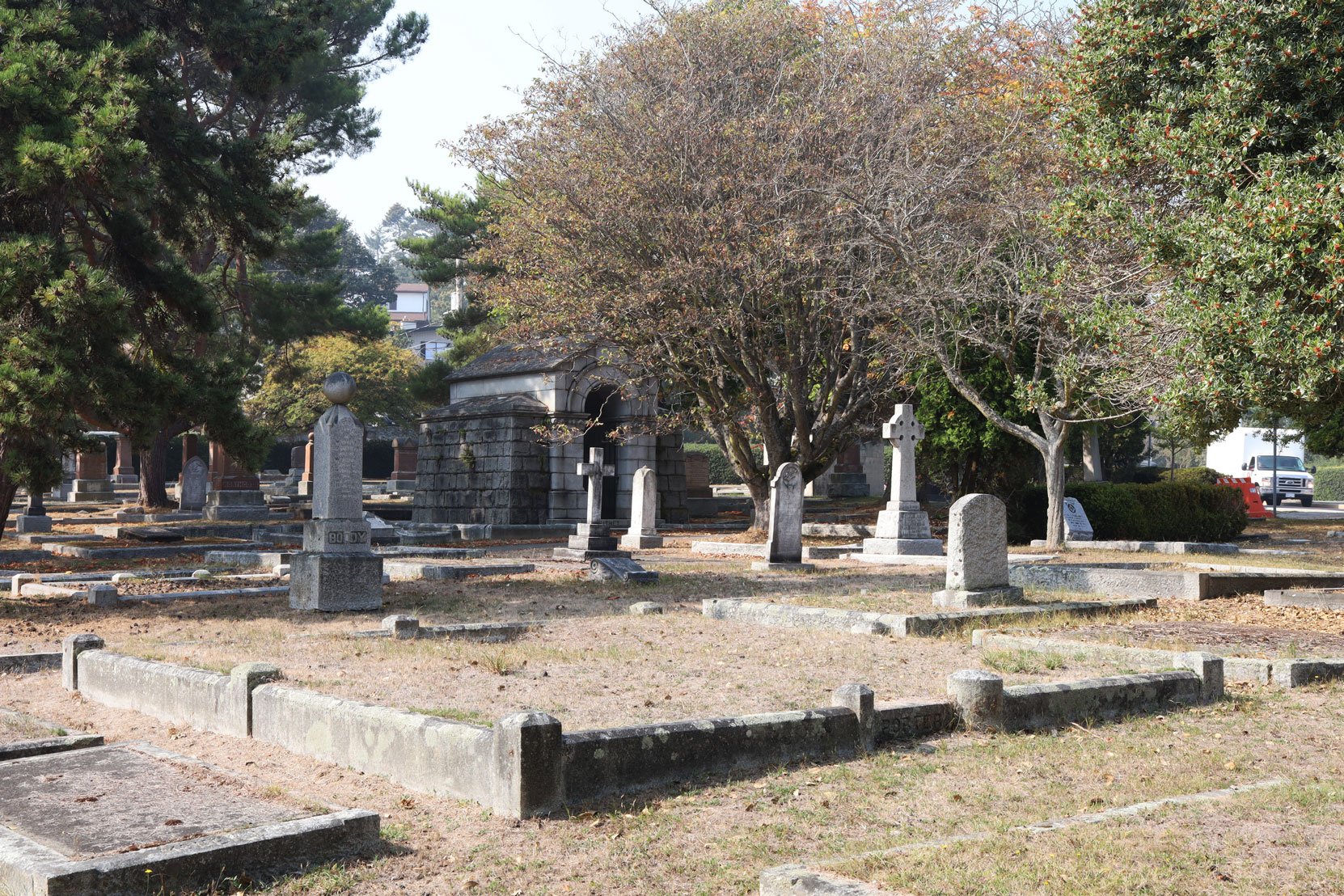 Robert Porter grave, Ross Bay Cemetery, Victoria, BC (photo: Temple Lodge No. 33 Historian)