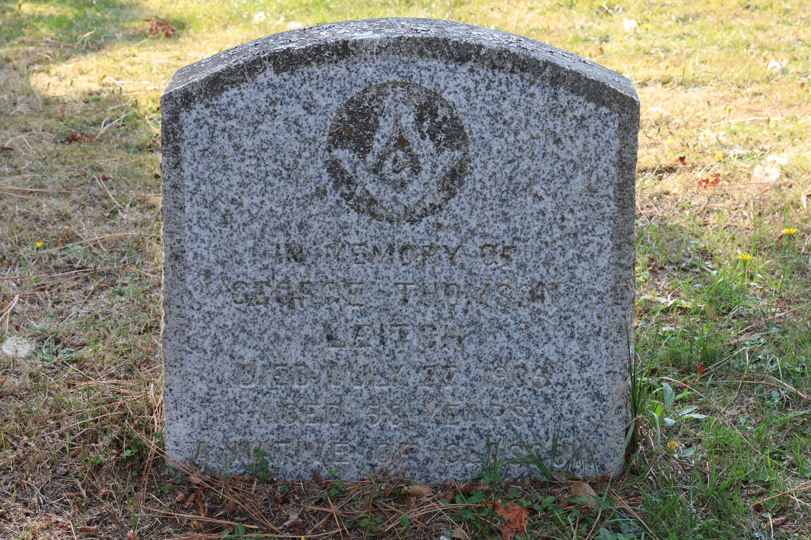 George Thomson Leitch grave marker, Roos Bay Cemetery, Victoria, BC (photo: Temple Lodge No. 33 Historian)