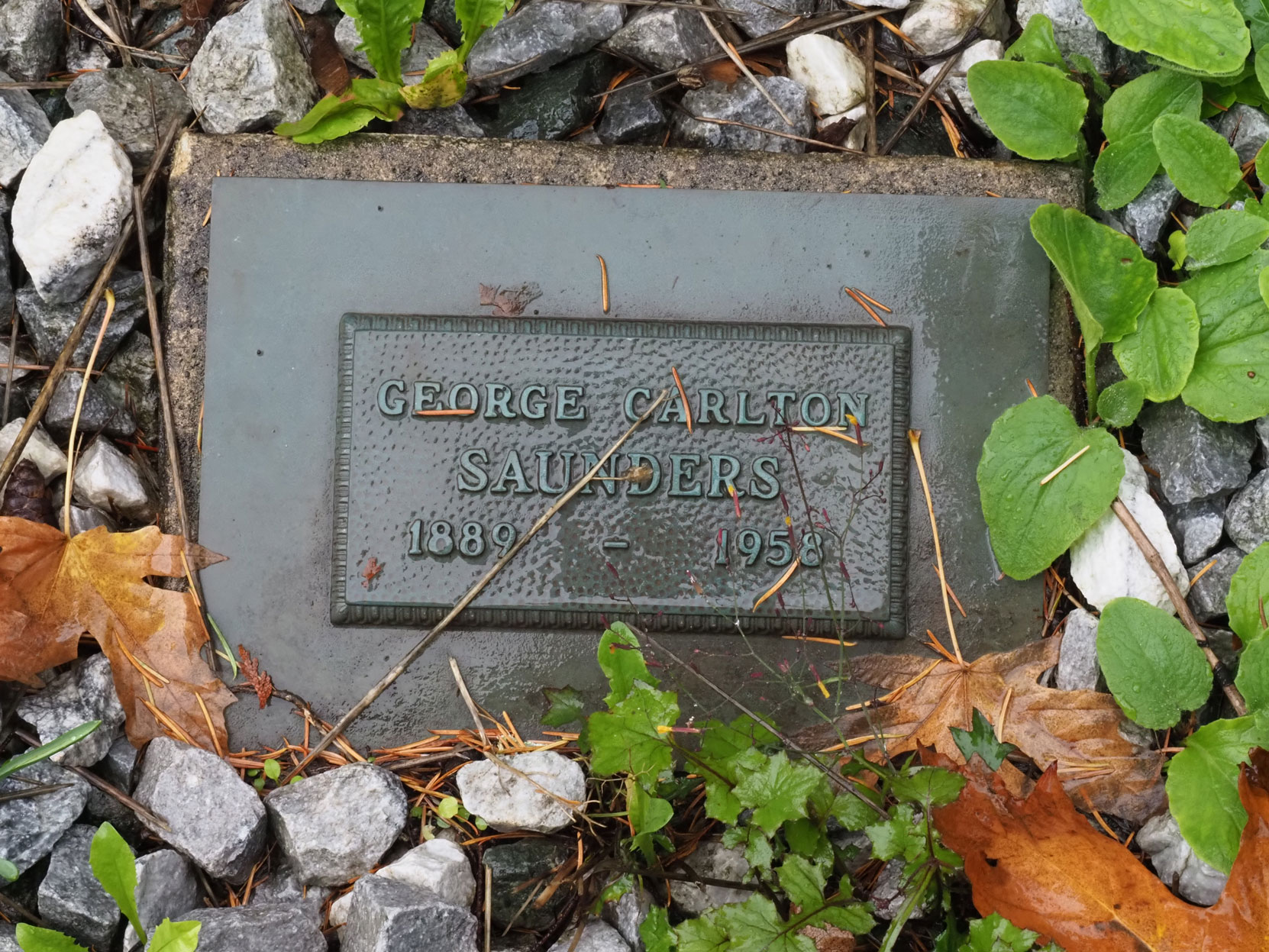 George Carlton Saunders grave marker, All Saints Anglican Cemetery, Westholme, B.C. 0photo by Temple Lodge No. 33 Historian)